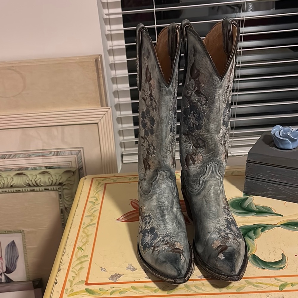 Gray and Brown Heeled Boots with Pointed Toe and Intricate Design